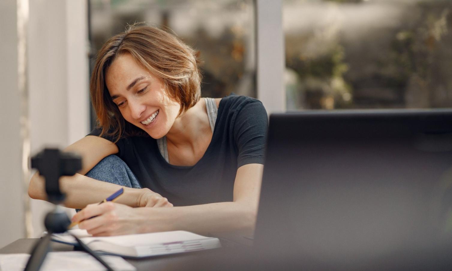 Analisi dettagliata del bilancio familiare con strumenti di pianificazione finanziaria